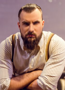 6at-the-barber-shop-7E4V4BK-2.jpg